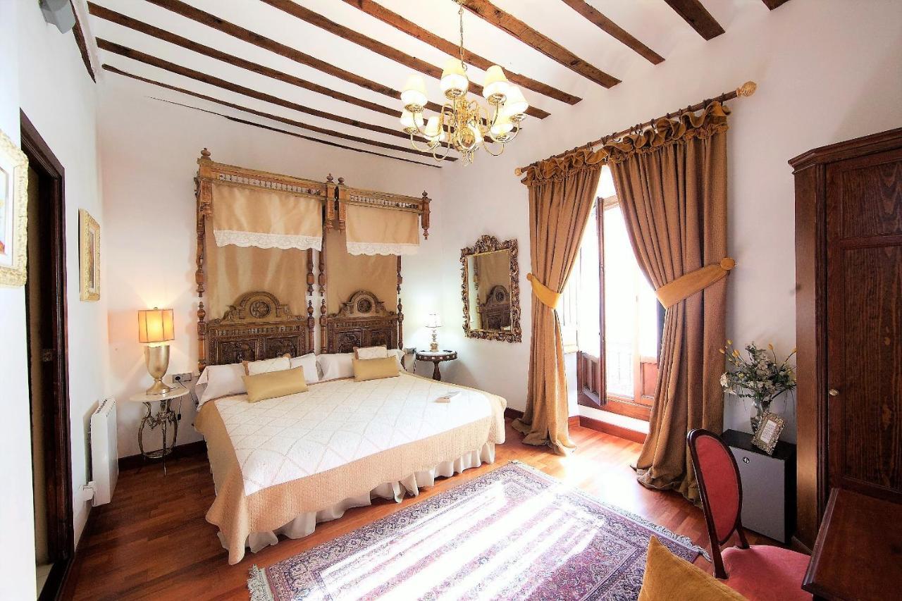 Hotel Boutique Nueve Leyendas Убеда Экстерьер фото