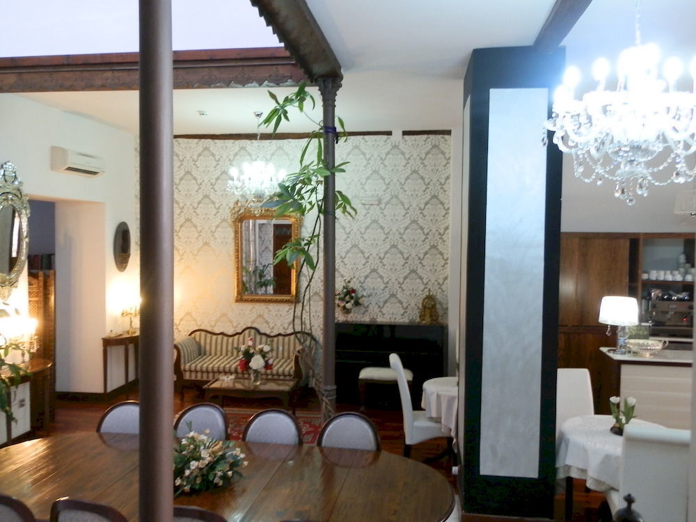 Hotel Boutique Nueve Leyendas Убеда Экстерьер фото